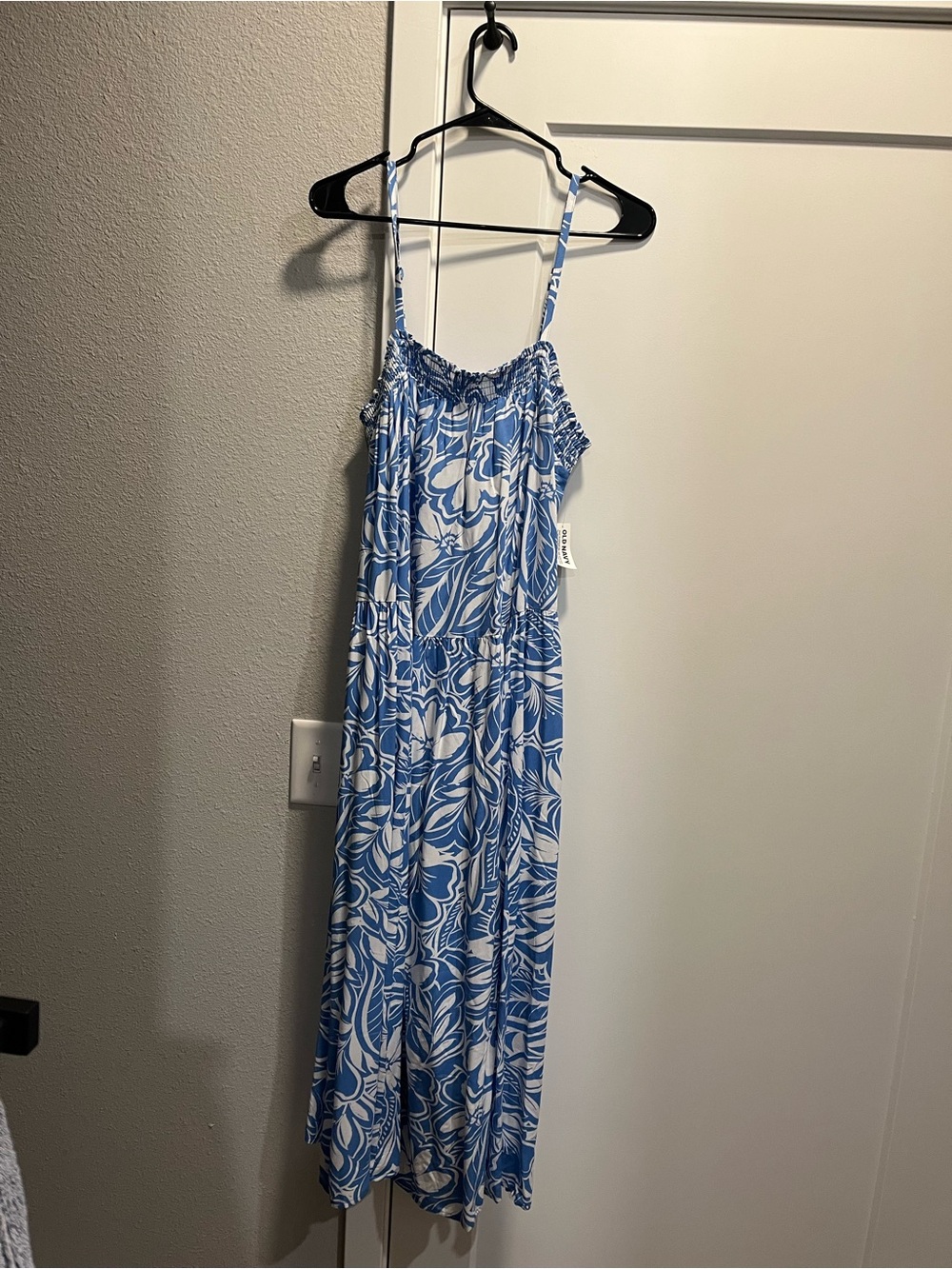 Old Navy Blue and White Floral Maxi Dress
